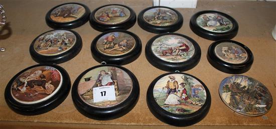 12 various pot lids(-)